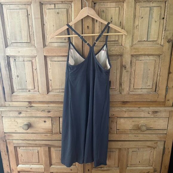 Athleta Small Gray Shorebreak Dress Racerback *Slight Flaw On Strap* - Picture 7 of 9